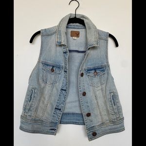 American Eagle denim vest